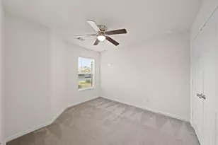 15630 Pennfield Point Ct, Houston, TX 77044 - Photo 25