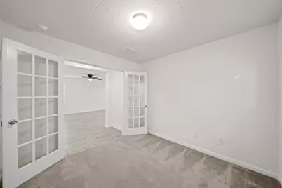 15630 Pennfield Point Court, Houston, TX 77044 - Photo 23