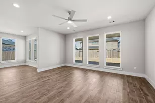 2137 Golden Spruce Ln, Conroe, TX 77301 - Photo 11