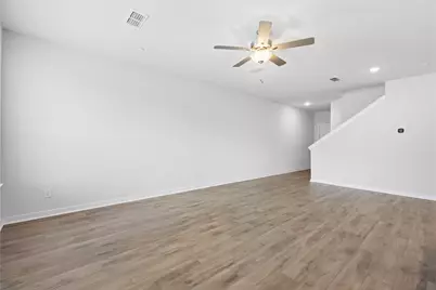 8104 Danson Lane, Pearland, TX 77584 - Photo 11