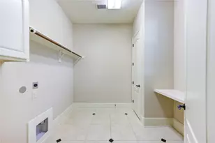 12454 Mooreknoll Ln, Houston, TX 77024 - Photo 29