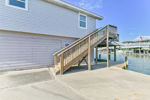 1302 Coral Way, Tiki Island, TX 77554 - Photo 27