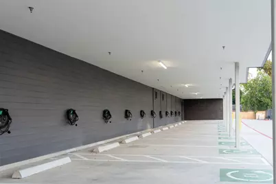 1690 North Loop #208, Houston, TX 77009 - Photo 25