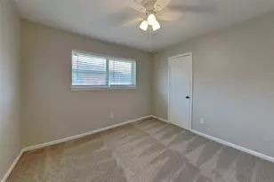 1920 Crooked Creek Ln, Pearland, TX 77581 - Photo 17