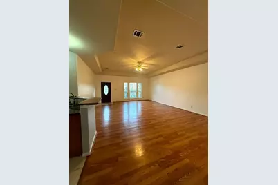10110 Gil Jr Ln, Houston, TX 77075 - Photo 7