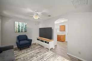 4636 Mayflower St, Houston, TX 77033 - Photo 3
