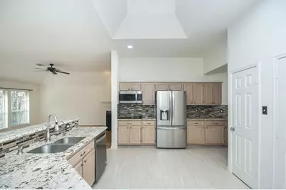 6219 Fox Wind Court, Houston, TX 77041 - Photo 11