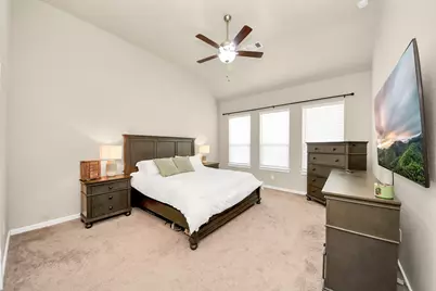 7010 Coneflower Creek Court, Katy, TX 77493 - Photo 13