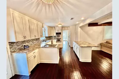 823 Wycliffe Drive, Houston, TX 77079 - Photo 5