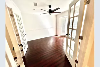 823 Wycliffe Drive, Houston, TX 77079 - Photo 9