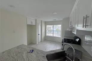 12827 Waybridge St, Sugar Land, TX 77478 - Photo 7