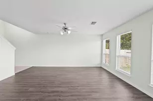 2213 Ivy Wall Dr, Conroe, TX 77301 - Photo 9