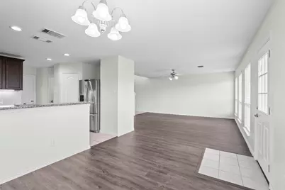 2213 Ivy Wall Drive, Conroe, TX 77301 - Photo 5