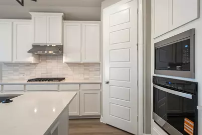 17716 Mill Manor Drive, Montgomery, TX 77316 - Photo 7