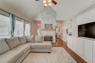 22818 River Birch Dr, Tomball, TX 77375 - Photo 9
