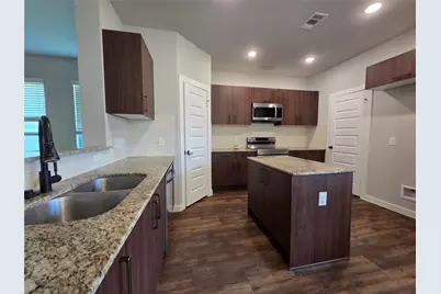 9910 Grosbeak Lane, Magnolia, TX 77354 - Photo 3