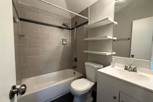 4019 Ascot Ln, Houston, TX 77092 - Photo 9