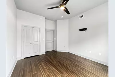 1901 Post Oak Boulevard #4103, Houston, TX 77056 - Photo 5