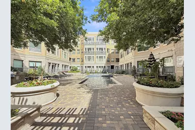 1901 Post Oak Boulevard #4103, Houston, TX 77056 - Photo 9