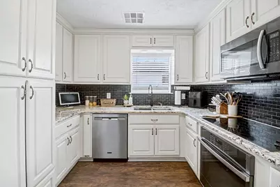 2909 Woodmeadow Drive, Bryan, TX 77802 - Photo 7