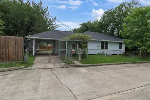 1606 W Humble St, Baytown, TX 77520 - Photo 1