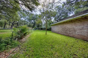 102 Creek Bend Ln, Columbus, TX 78934 - Photo 13