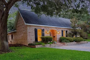 102 Creek Bend Ln, Columbus, TX 78934 - Photo 7