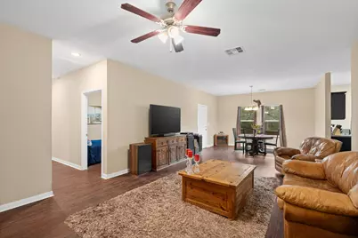 11706 Bogs Court, Tomball, TX 77375 - Photo 9