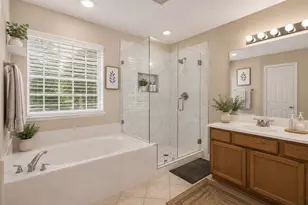 2314 Deerfield Dr, Katy, TX 77493 - Photo 9