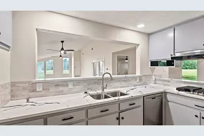 16121 Fm 2620 Road, Bedias, TX 77831 - Photo 15