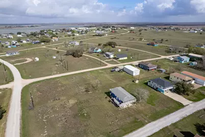 448 Stovall Drive, Palacios, TX 77465 - Photo 5