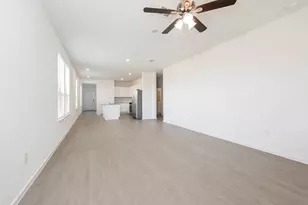 15243 Canyon Rapids Rd, Conroe, TX 77302 - Photo 5