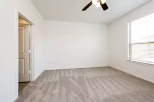 15243 Canyon Rapids Rd, Conroe, TX 77302 - Photo 9