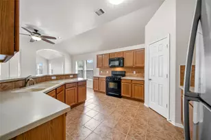 20310 Yosemite Falls Dr, Tomball, TX 77375 - Photo 11