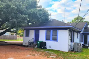 1621 California St, Houston, TX 77006 - Photo 9