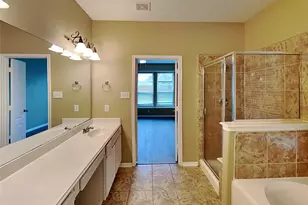 5718 Emerald Brook Ln, League City, TX 77573 - Photo 9