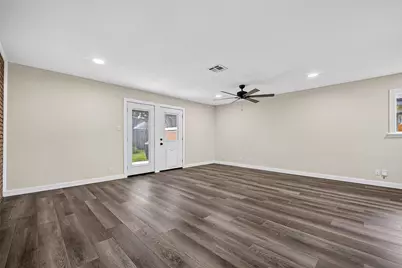4421 Waycross Drive, Houston, TX 77035 - Photo 9