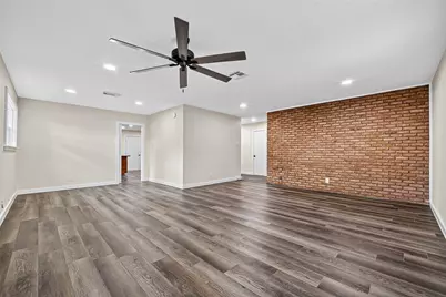 4421 Waycross Drive, Houston, TX 77035 - Photo 11