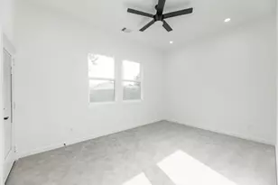 8502 Safeguard St, Houston, TX 77051 - Photo 15