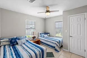 970 Gulfview Dr, Crystal Beach, TX 77650 - Photo 25