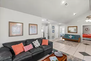 970 Gulfview Dr, Crystal Beach, TX 77650 - Photo 19