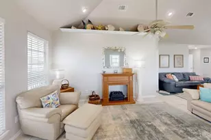 970 Gulfview Dr, Crystal Beach, TX 77650 - Photo 15