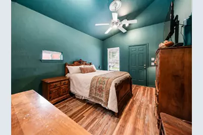 115 S Yaupon Street, Lake Jackson, TX 77566 - Photo 23