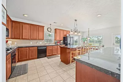 7502 Heron Lakes Drive, Houston, TX 77064 - Photo 17