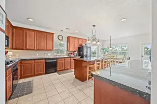 7502 Heron Lakes Dr, Houston, TX 77064 - Photo 17