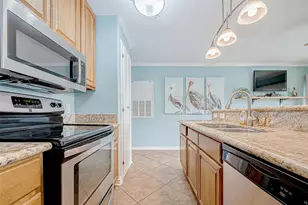 9520 Seawall Blvd, Galveston, TX 77554 - Photo 13