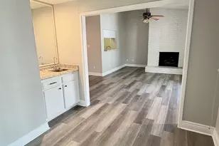 2001 Bering Dr, Houston, TX 77057 - Photo 7