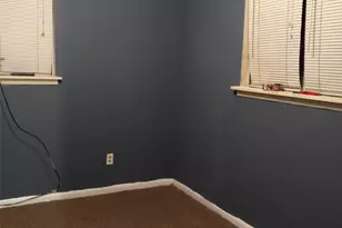 705 Margie St, Wallis, TX 77485 - Photo 7