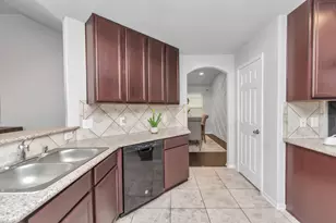 2411 Zephyr Ln, Rosenberg, TX 77471 - Photo 9