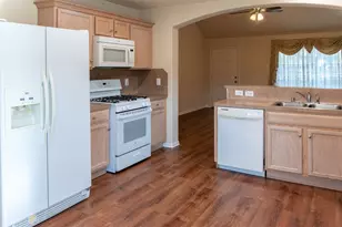 10214 Mills Run Dr, Houston, TX 77070 - Photo 7